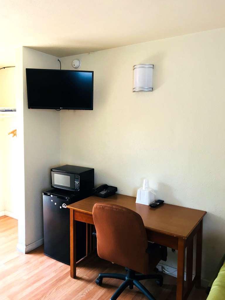 Americas Best Value Inn Visalia Habitación foto