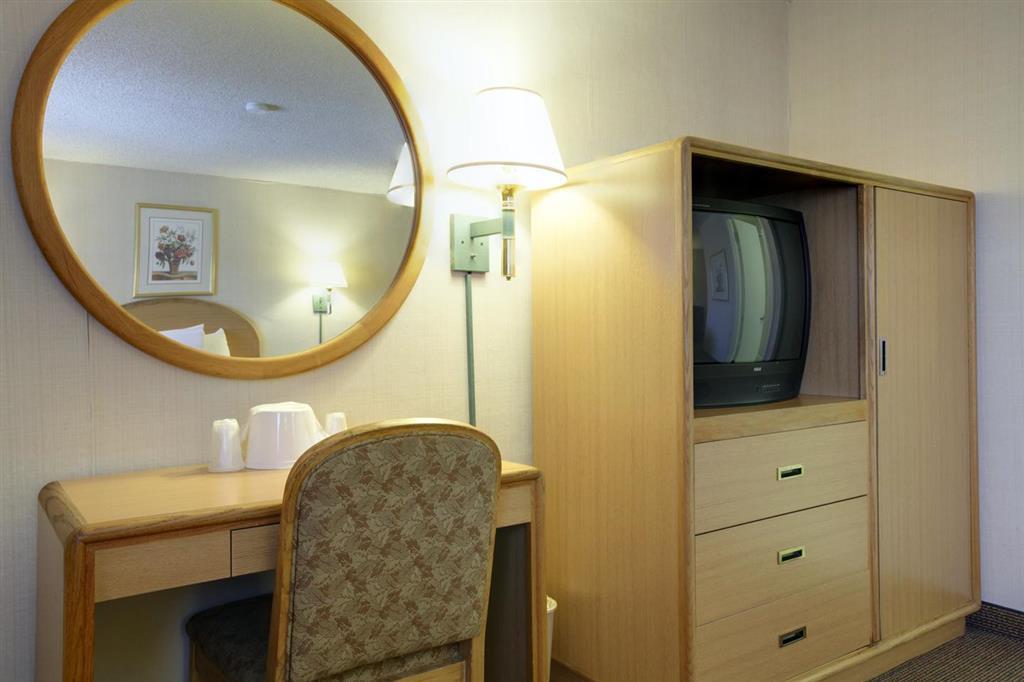 Americas Best Value Inn Visalia Habitación foto
