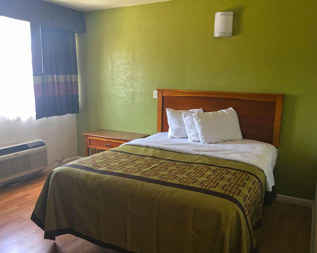Americas Best Value Inn Visalia Habitación foto
