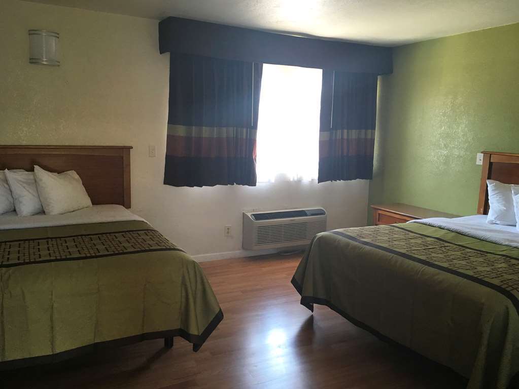 Americas Best Value Inn Visalia Habitación foto
