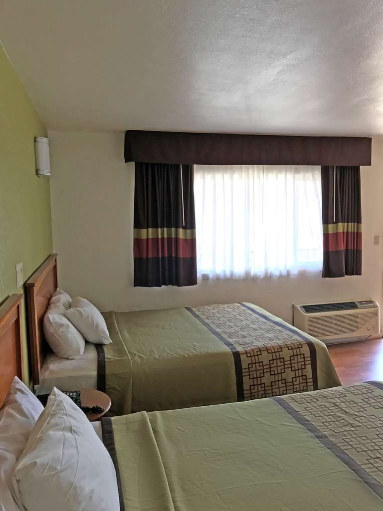 Americas Best Value Inn Visalia Habitación foto