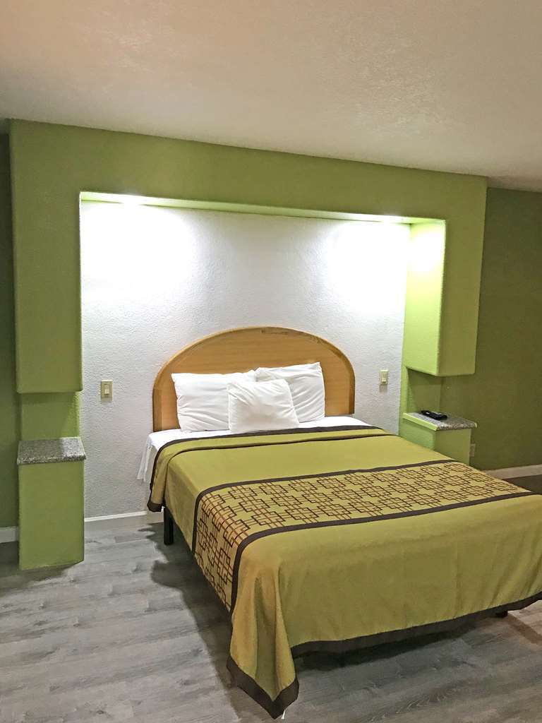 Americas Best Value Inn Visalia Habitación foto